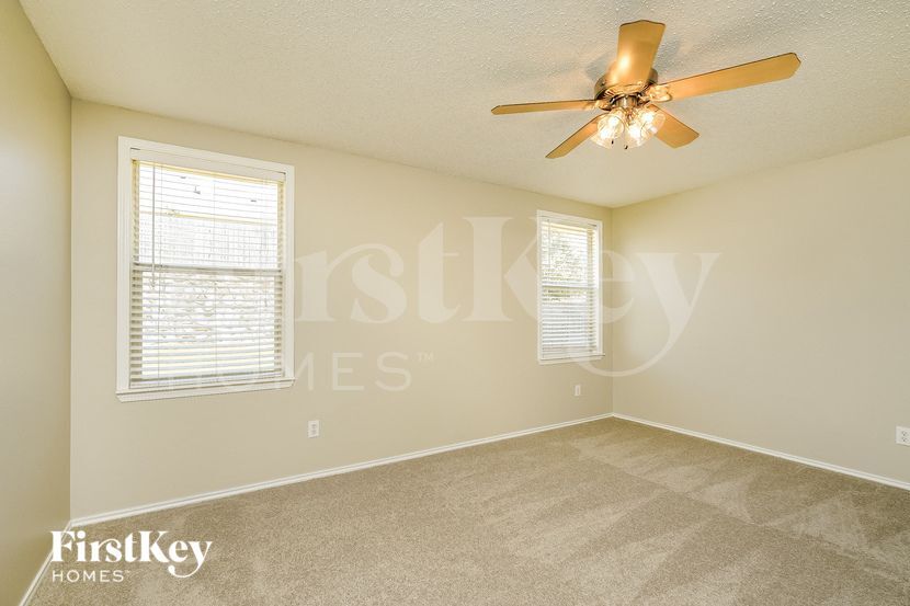 Building Photo - 508 Rocky Springs Dr