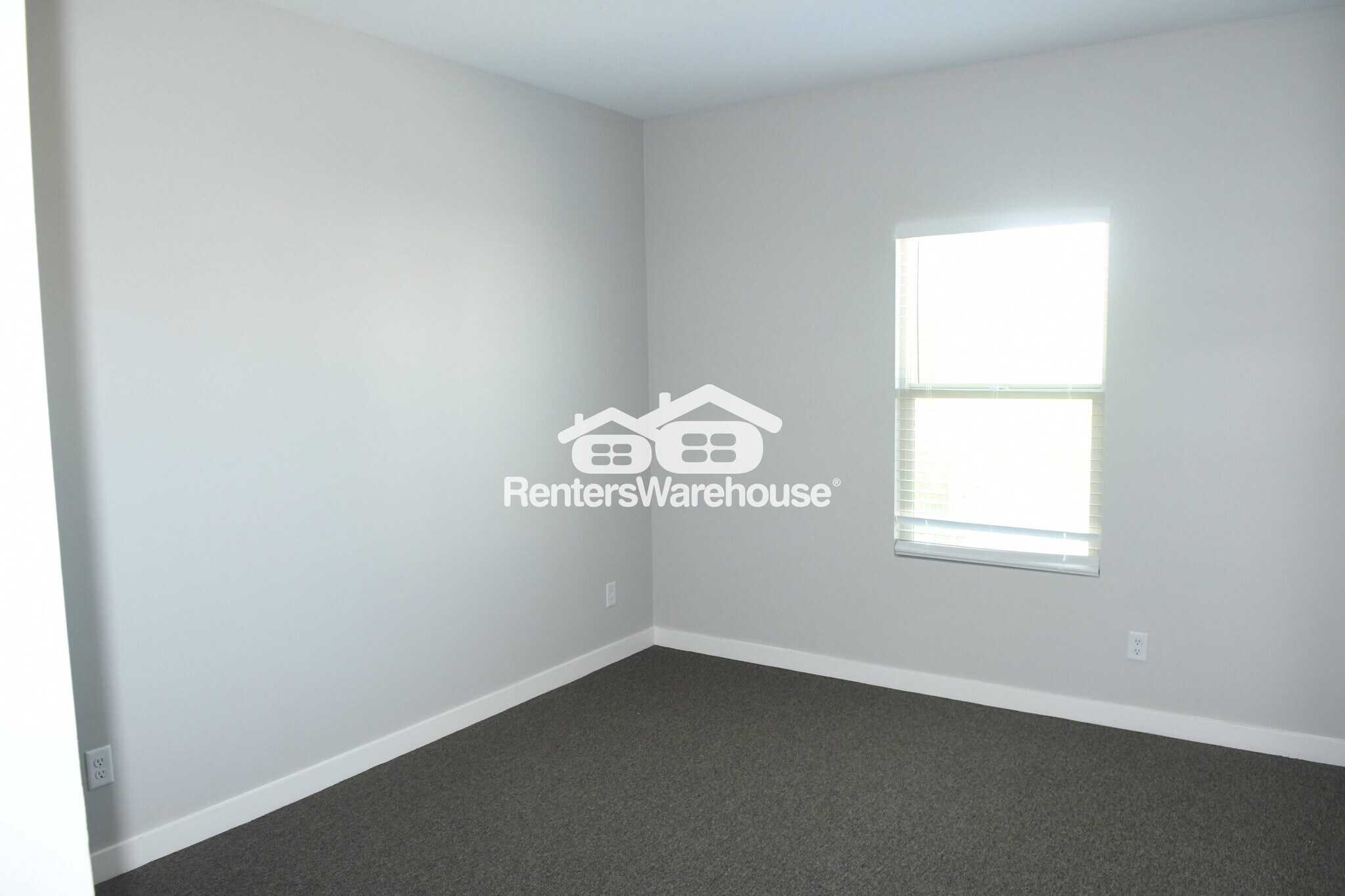 Building Photo - 2264 W Harmont Dr