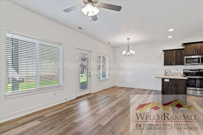 Building Photo - 2090 Carson Ave