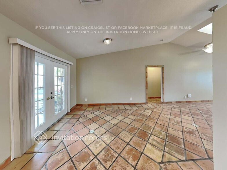 Building Photo - 6229 Ungerer St