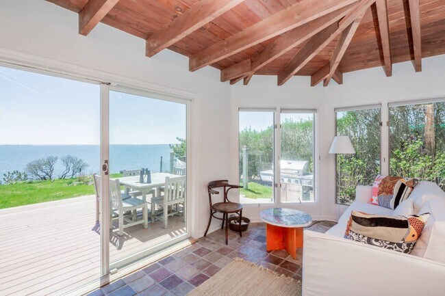 Building Photo - 38 Oceanview Dr