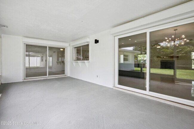 Building Photo - 311 12th Terrace