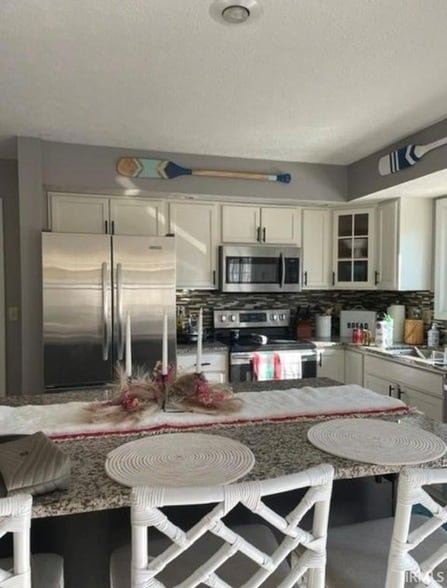 Building Photo - 2206 E Autumn Dr