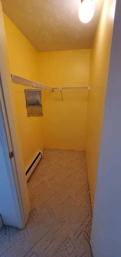 Building Photo - Spacious 3 Bedroom Condo Near Downtown Tra...
