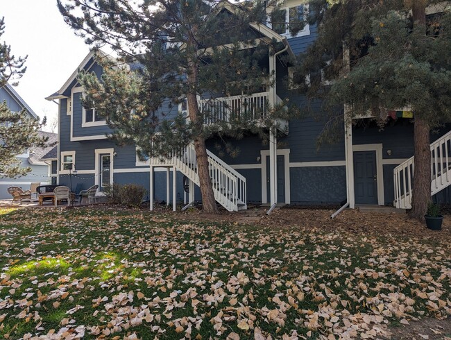 Building Photo - Wonderful townhome in SW Longmont!