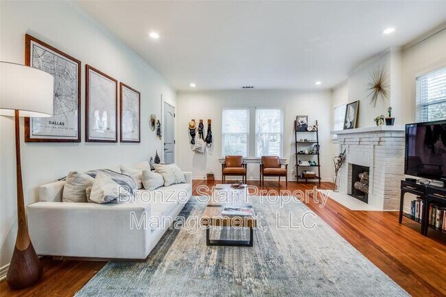 Building Photo - 816 Cristler Ave