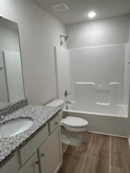 Building Photo - 403 Grand Oaks Dr