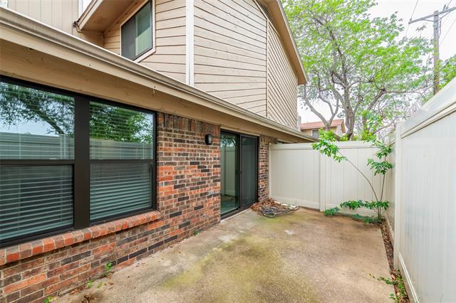 Building Photo - 2240 Tarpley Rd