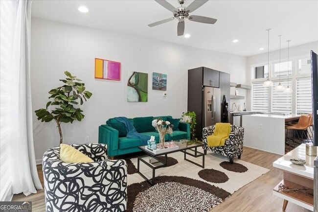 Building Photo - 444 Latta St NE