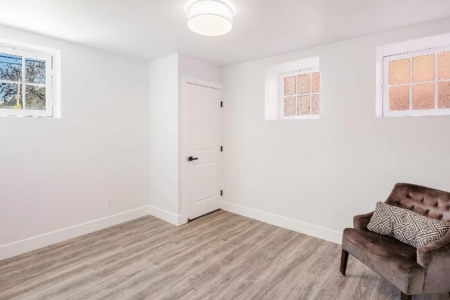 Building Photo - 2437 Acton St