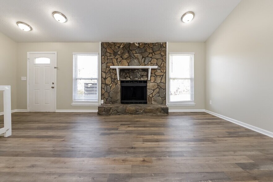 Building Photo - 3833 Chimney Mill Trail