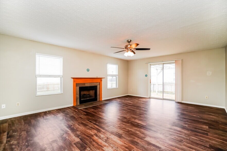 Building Photo - 2965 Brookwell Dr