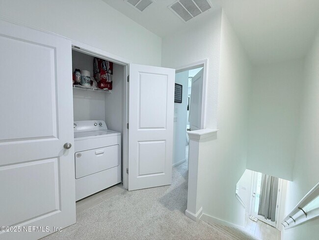 Building Photo - 367 Brandon Lks Dr
