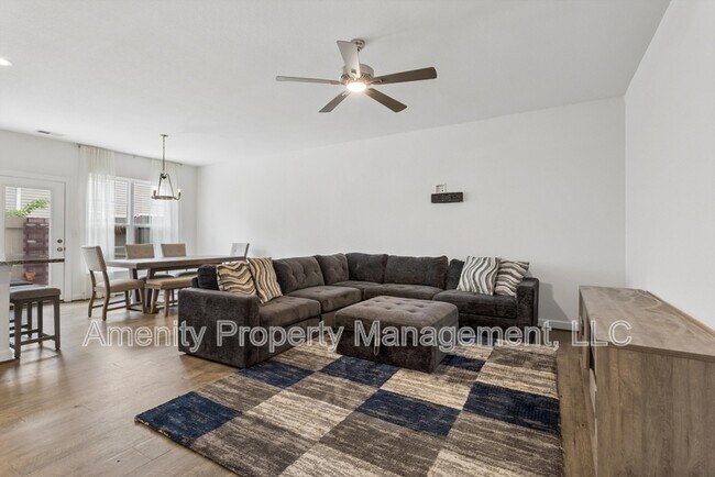 Building Photo - 2403 Trafton Pl