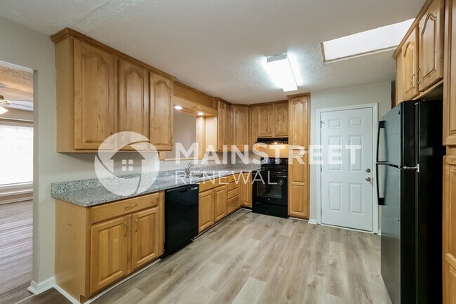 Building Photo - 7960 NE 56th St