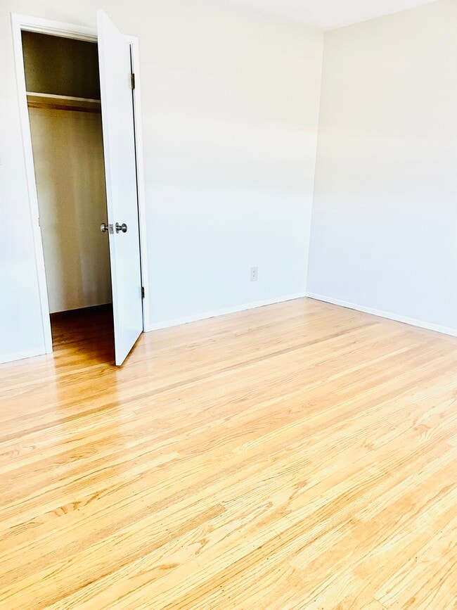 Bedroom 2 - 2938 Brookdale Ave