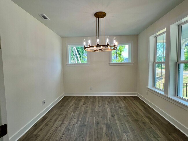 Building Photo - 2429 Vetrina Wy