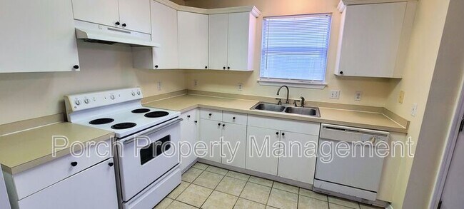 Building Photo - 2041 Marquesas Ln