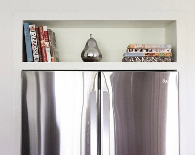 Building Photo - 104 Old Meadow Way