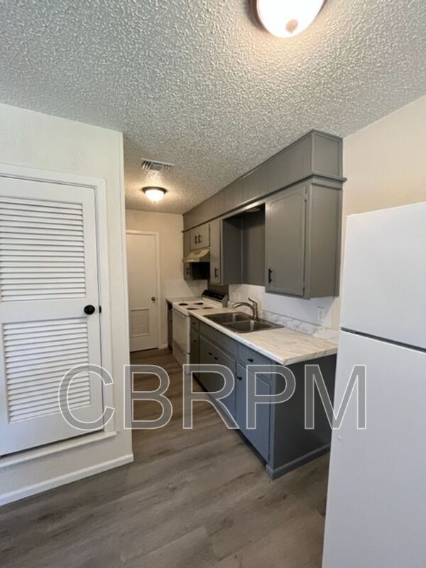 Building Photo - 1105 52nd St