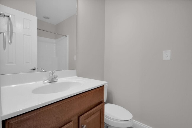 Building Photo - Wonderful craftsman style end-unit townhome