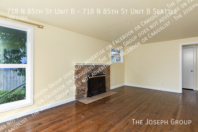 Building Photo - 718 N 85th St