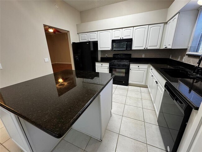 Building Photo - 101 Costa Mesa Dr