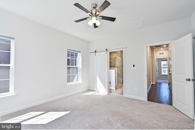 Building Photo - 4388 Fair Lakes Ct