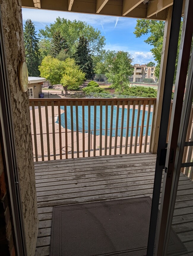 Building Photo - 1302 S Parker Rd