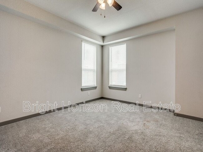 Building Photo - 10684 Tube Dr