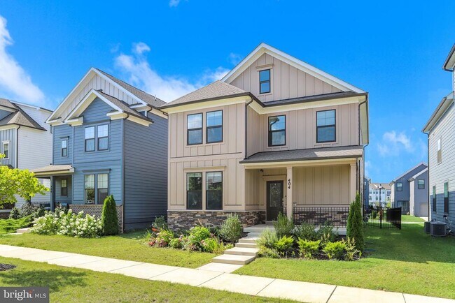 Building Photo - 404 Constellation Ln