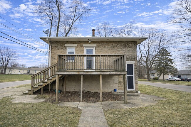 Building Photo - 1200 Ada St