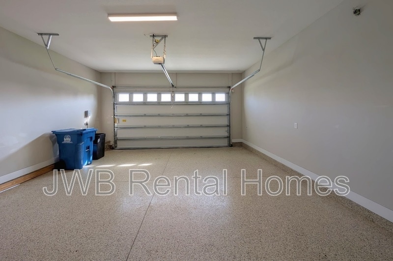 Building Photo - 141 Topside Dr.