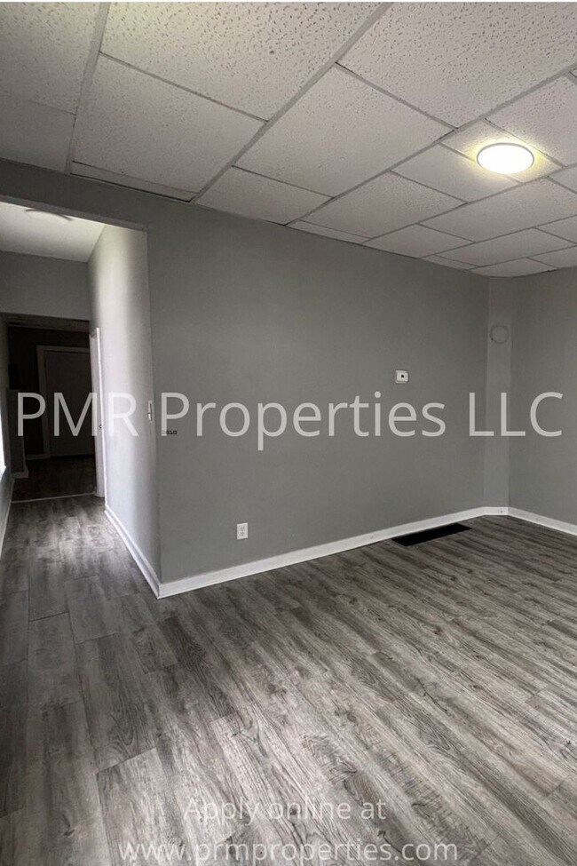 Building Photo - 615 E Highland Ave