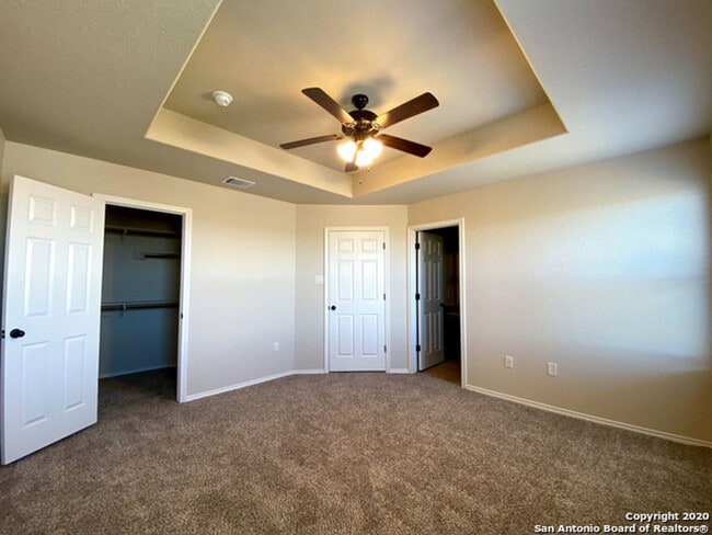 Building Photo - Beautiful Modern 3-Bed, 2-Bath Duplex with Private Yard & Spacious Layout