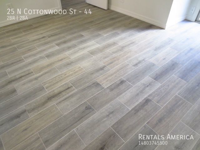 Building Photo - 2 Master Bedrooms in Fully Remodeled, Sing...
