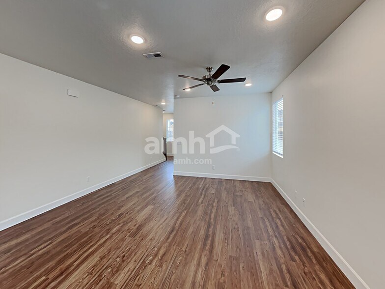 Building Photo - 2613 W 3340 S
