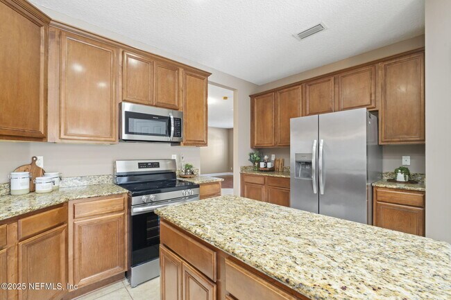 Building Photo - 3370 Turkey Creek Dr