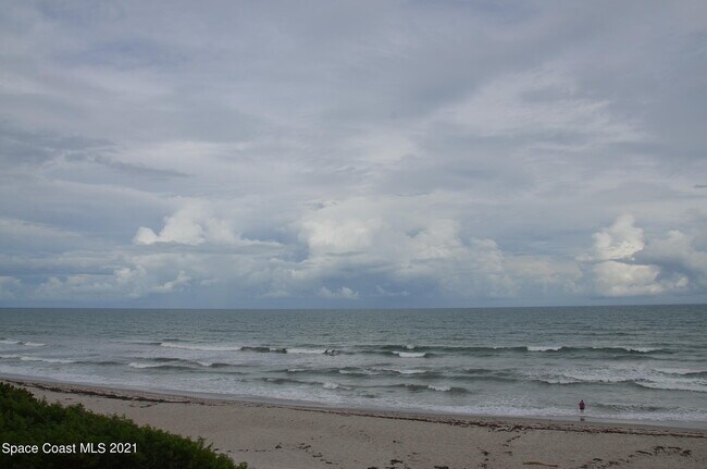 Building Photo - 2065 Jimmy Buffett Mem Hwy