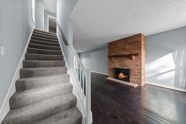 Building Photo - 444 Edinburgh Rd