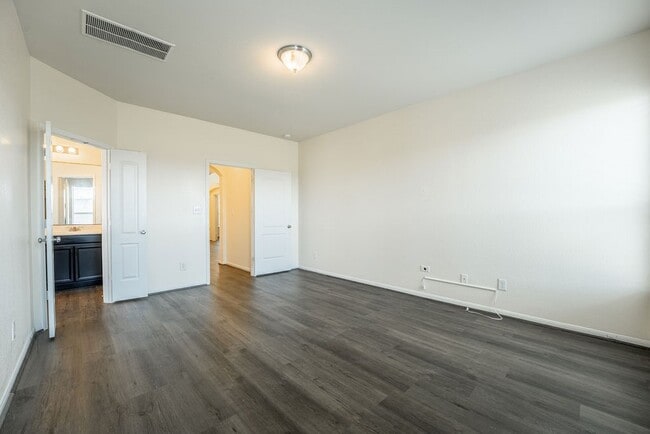 Building Photo - 20219 Weeping Pine Way