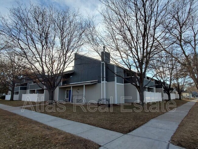Primary Photo - 1300 12th St