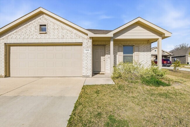 Building Photo - 1393 Beach Dr
