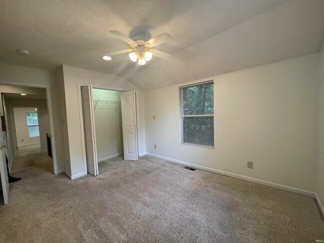 Building Photo - 1200 N Washington St