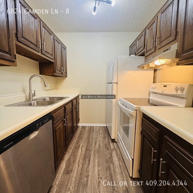Building Photo - 6824 Camden Ln