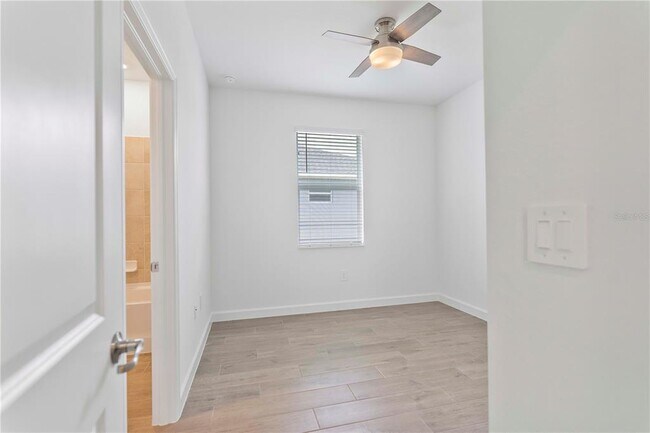 Building Photo - 15077 Jadestone Dr