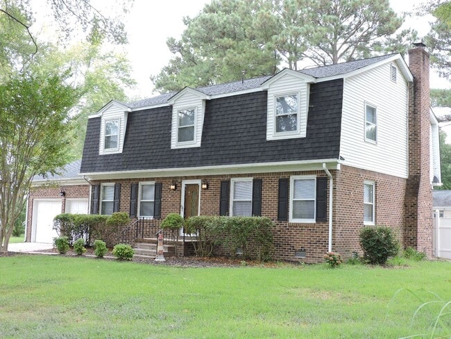 Building Photo - Email Linda@vacosold.com  or Call Office 8...