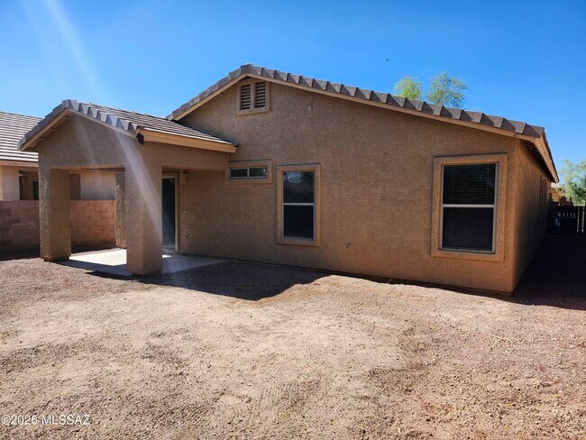 Building Photo - 4123 E Coolbrooke Dr
