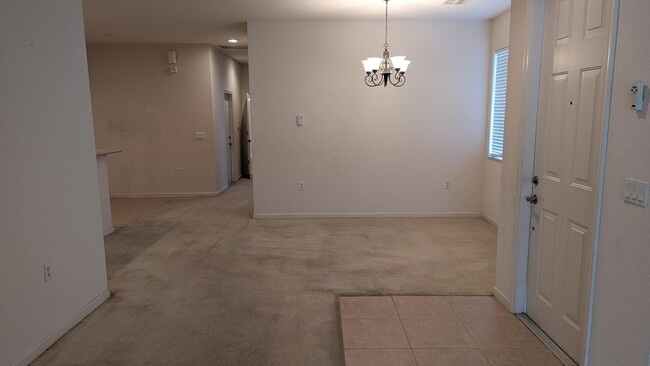 Building Photo - 826 Middleton Dr SW