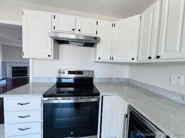 Building Photo - 130 Deer Hill Ave